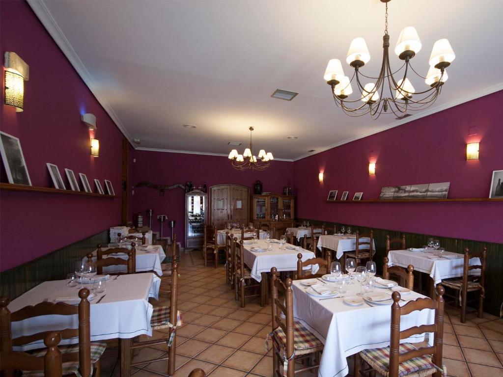 La Hosteria De Oropesa Exterior photo